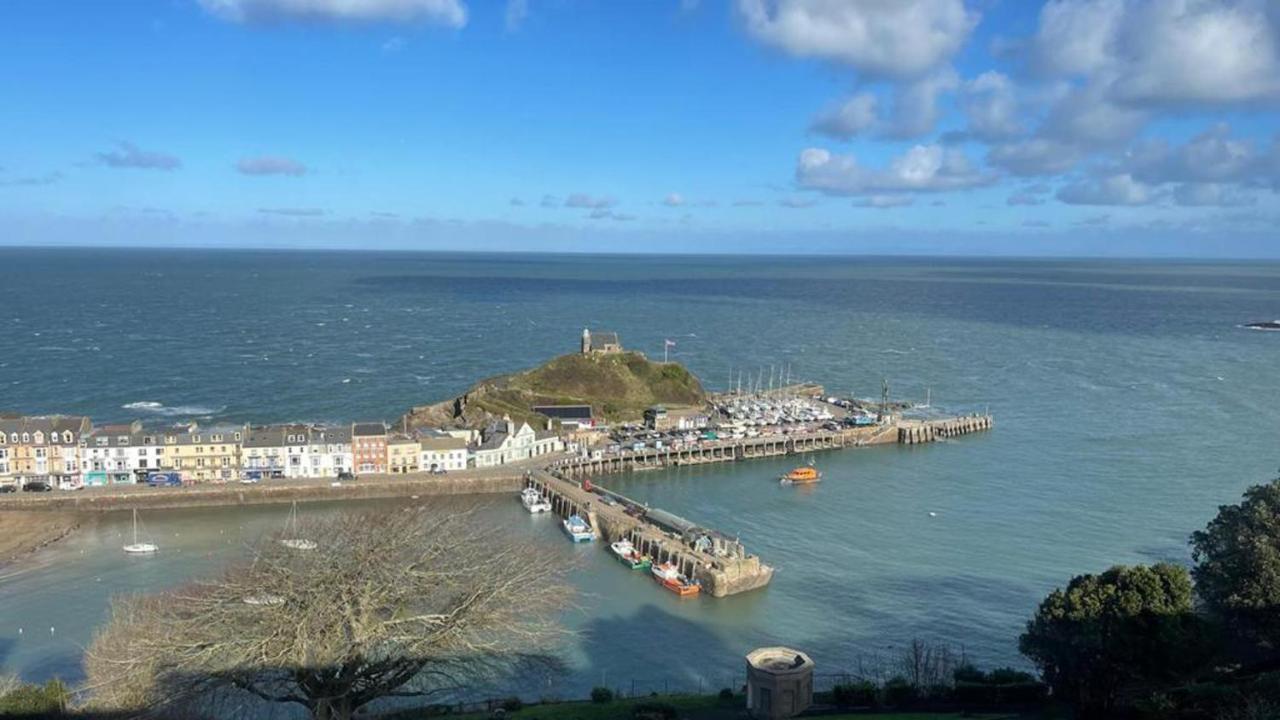 Cosy Apartment Close To Tunnels Beaches Ilfracombe Buitenkant foto